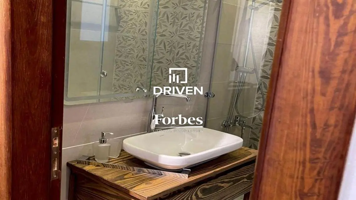 Luxurious 280 sqm Apartment for Sale