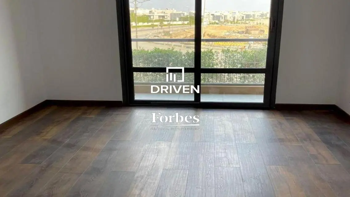 Luxurious 280 sqm Apartment for Sale