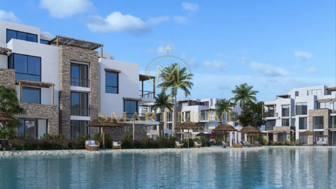 Luxurious Lakeview Apartment with Exceptional Amenities
