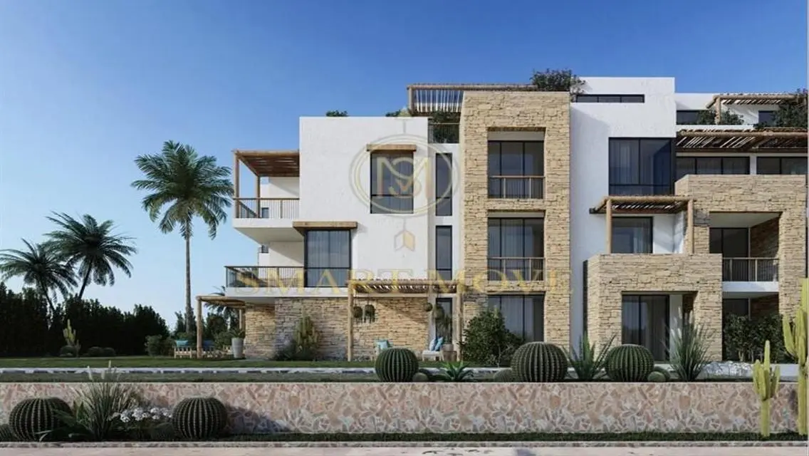 Luxurious Lakeview Apartment with Exceptional Amenities
