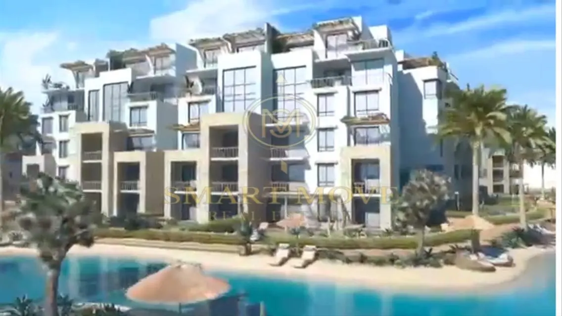 Luxurious Lakeview Apartment with Exceptional Amenities