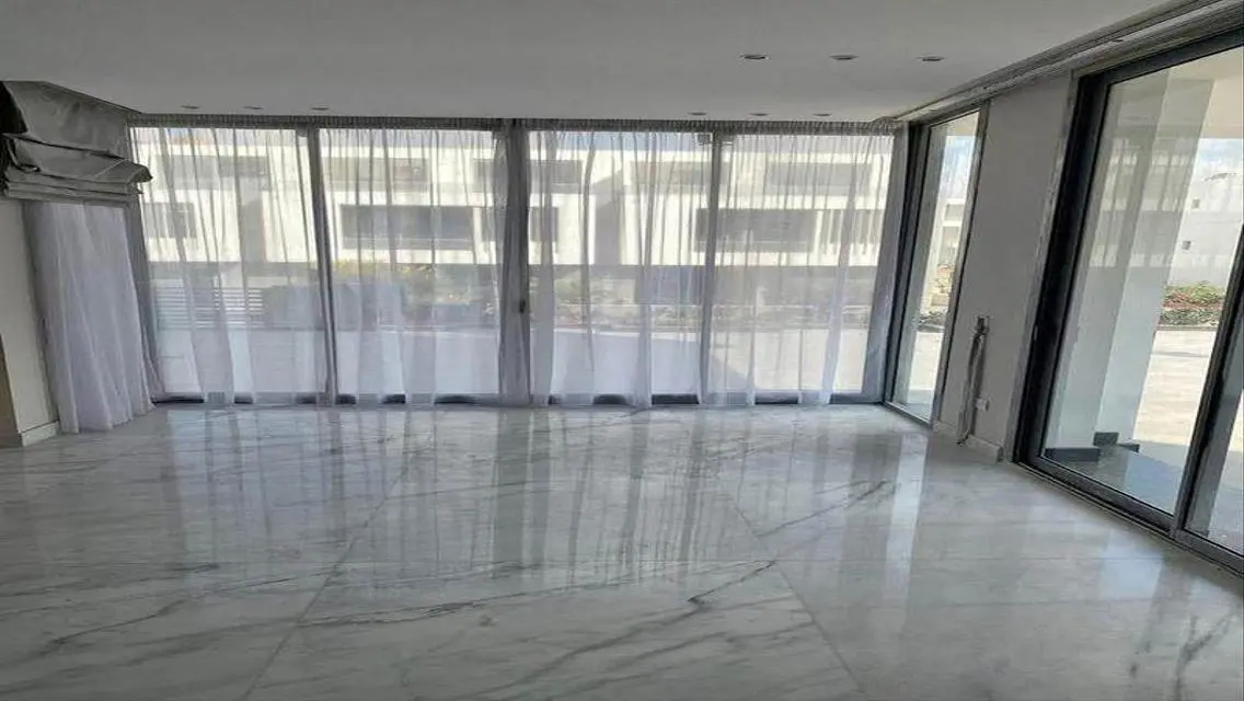 Luxury 224 sqm Apartment in the Heart of the City