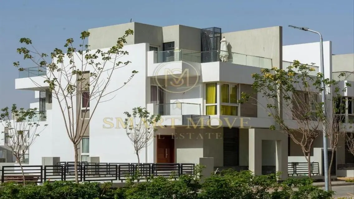 Luxurious Apartment with Spacious Area and Stunning Views in the City Center