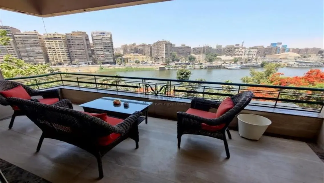 Iconic Nile View Apartment in Zamalek