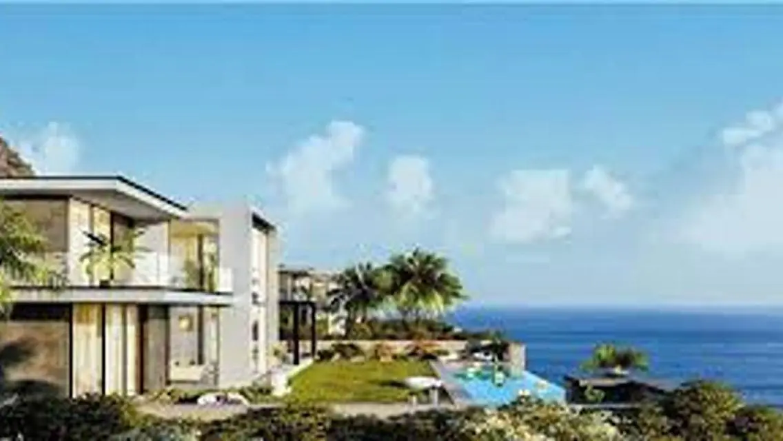 Luxury Villa with Private Garden and Shared Pool