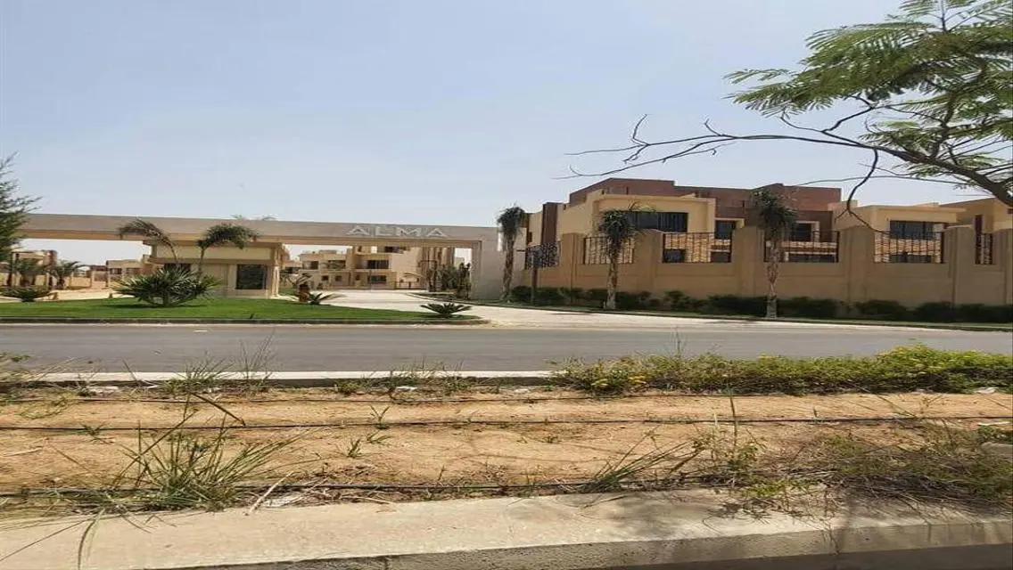 Luxury Villa for Sale with Spacious Layout and Stunning Views