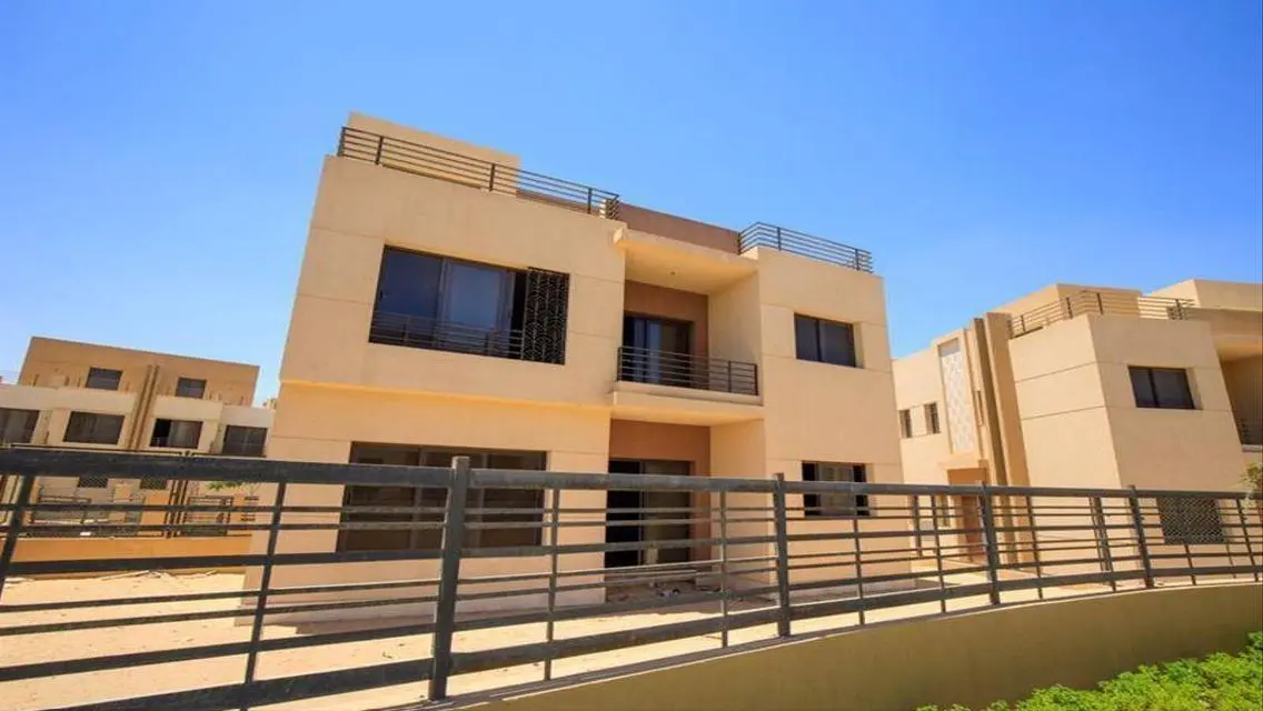 Luxury Villa for Sale with Spacious Layout and Stunning Views