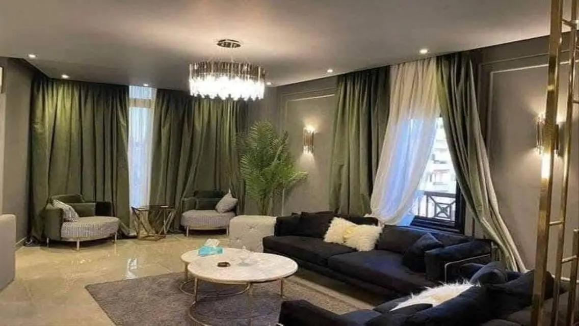 3% DP finished apartment in Golden Square Over 10Y