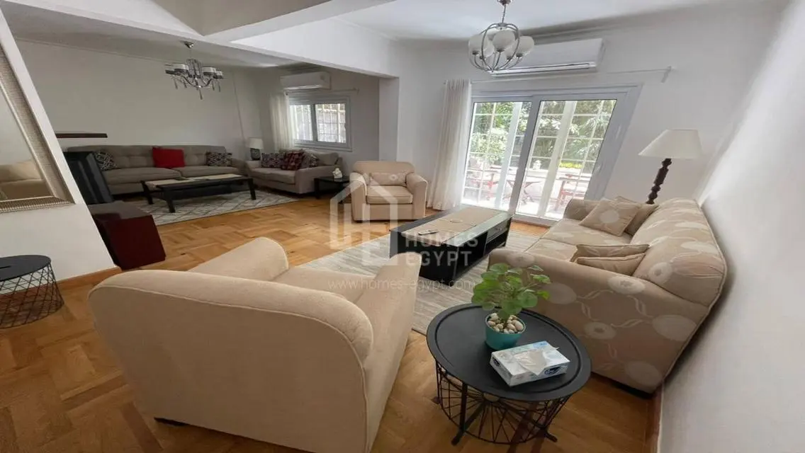 Newly Furnished Apt with Private Decorated Garden