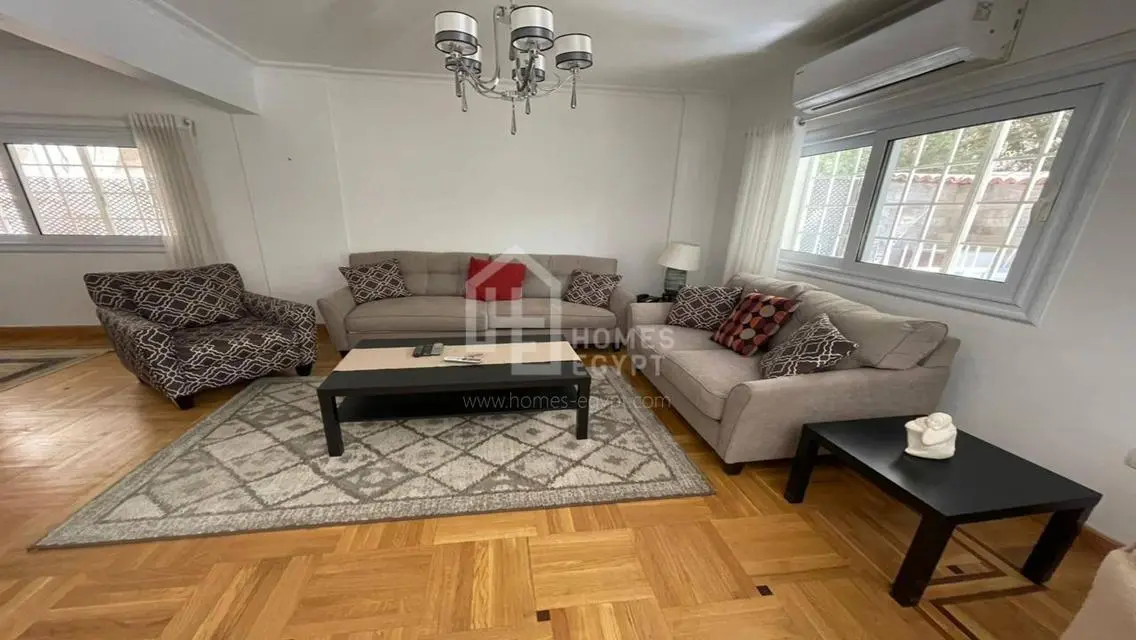 Newly Furnished Apt with Private Decorated Garden