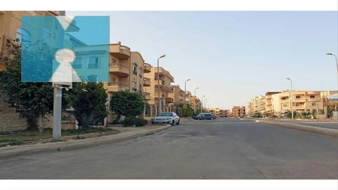 شقه للبيع بالحي الخامس الشيخ زايد الفيو مفتوح