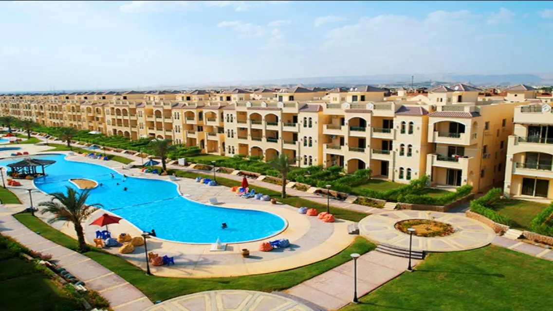 شاليه للبيع في لا سيرينا بالم بيتش في العين السخنة