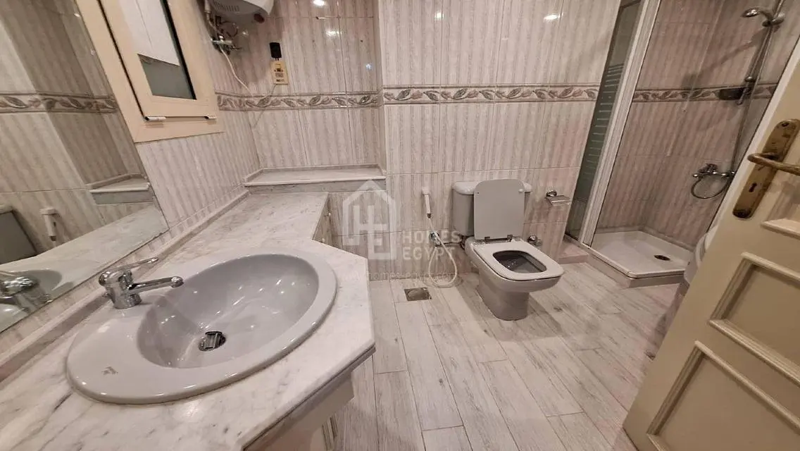 South Zamalek Ready to Move in 10 Rooms Office