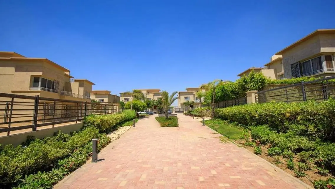 Luxury Villa with Spacious Garden for Sale