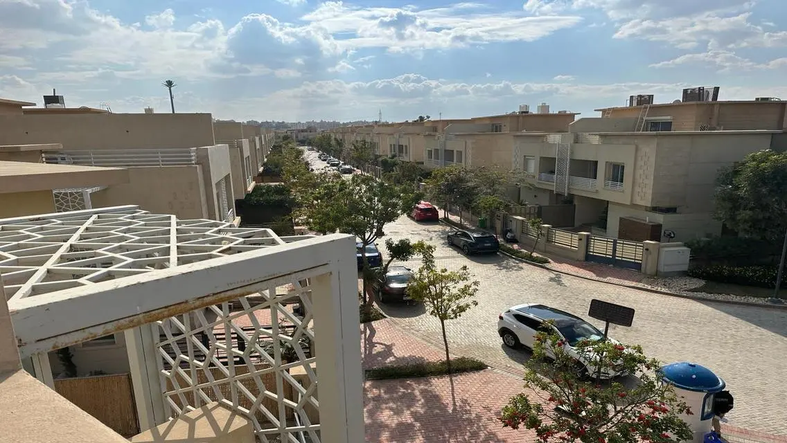 Luxury Villa with Spacious Garden for Sale