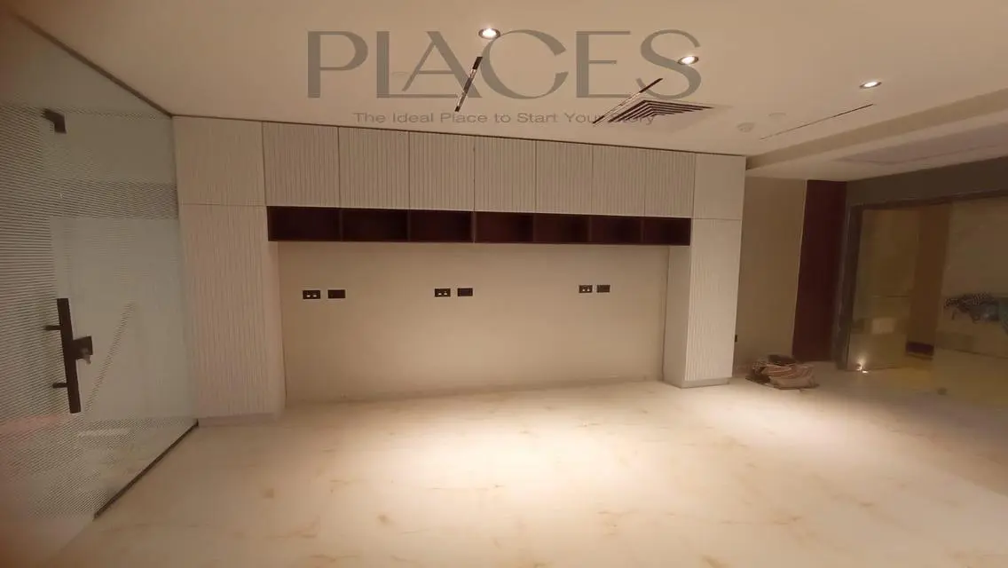 مساحه اداريه 65م للايجارفيHyde park- التجمع الخامس