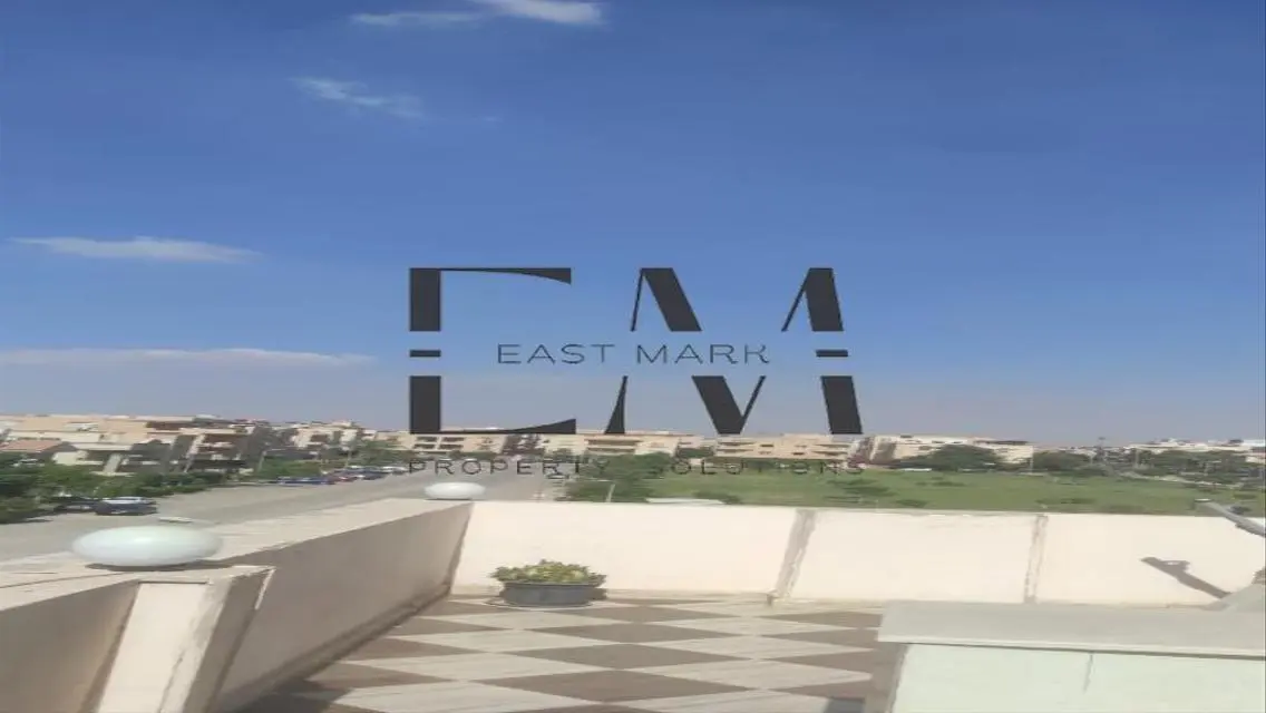 Roof for rent furnished in South Academy