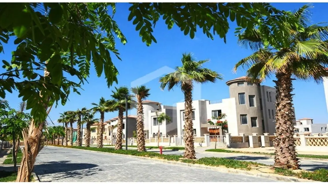 Villa for rent with ACs in Golf Extension         