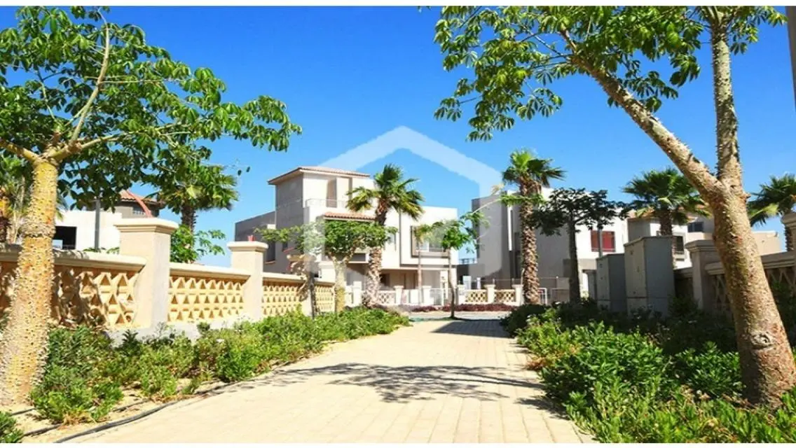 Villa for rent with ACs in Golf Extension         