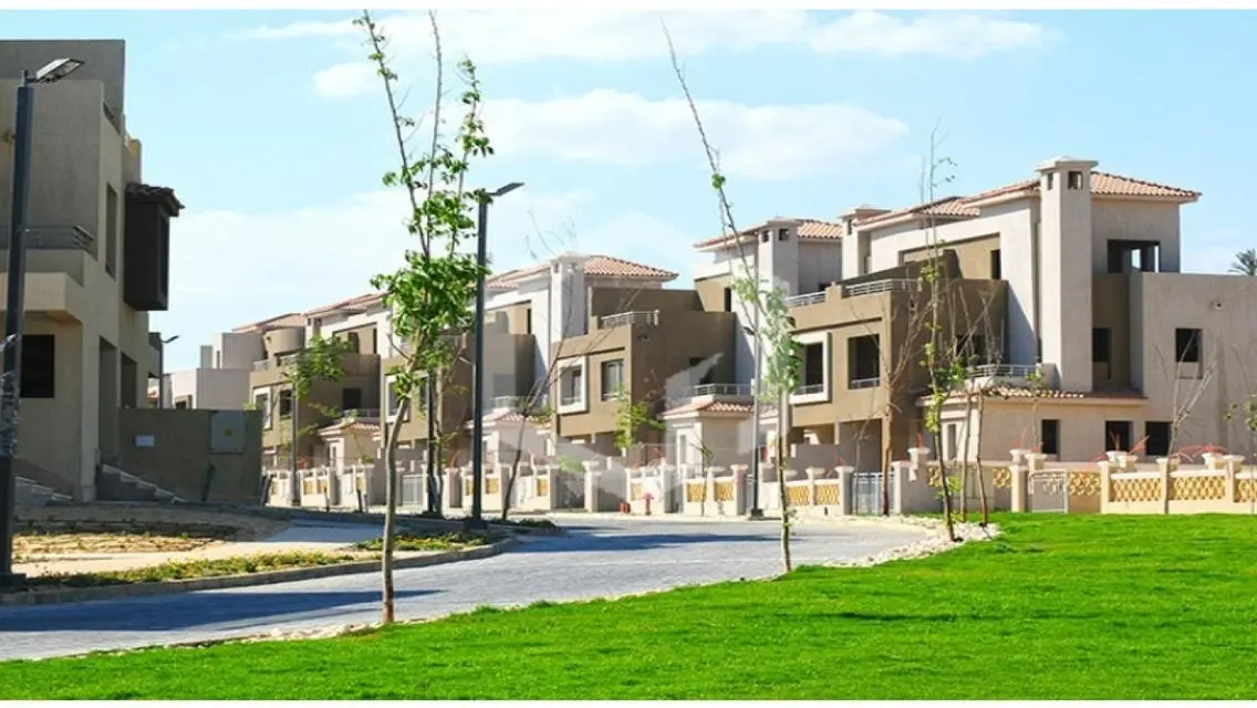 Villa for rent with ACs in Golf Extension         