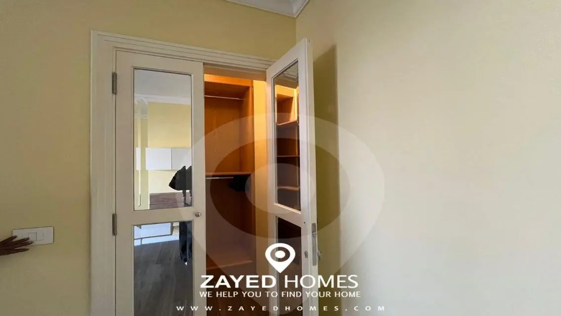 Ground floor duplex for rent in Westown