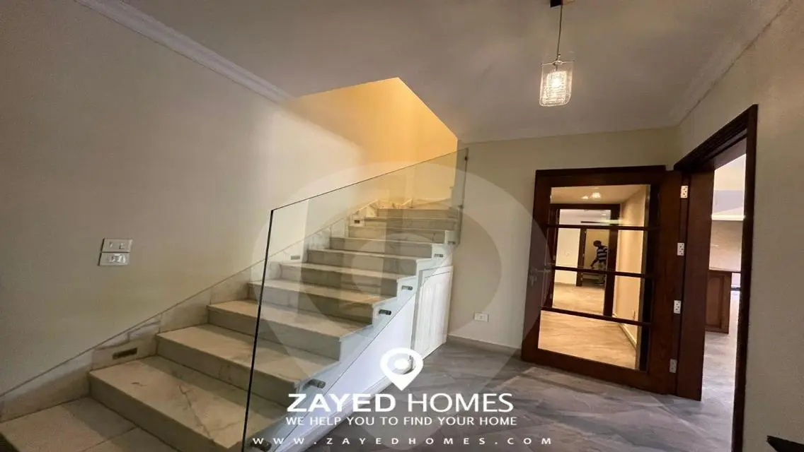 Ground floor duplex for rent in Westown