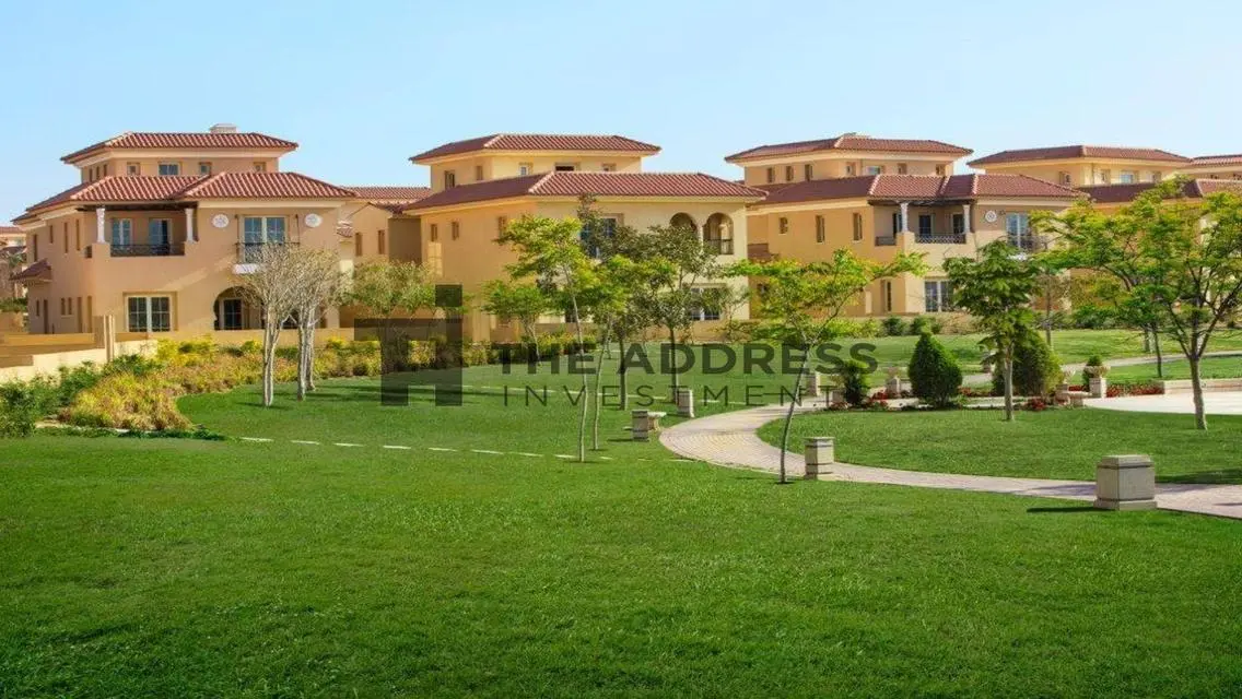 من HYDE PARK شقه بجاردن استلام فورى بمقدم 5% فقط !