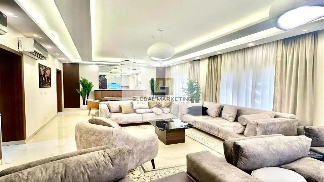 Ultra-modern furnished duplex for rent in Eastown