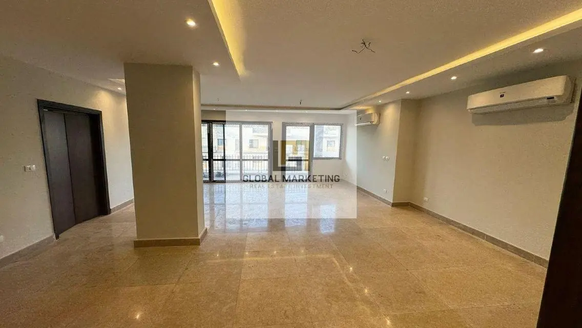 Modern apartment for rent with kitchen in Eastown