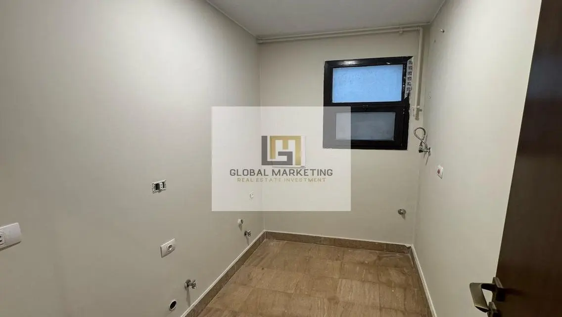 Modern apartment for rent with kitchen in Eastown