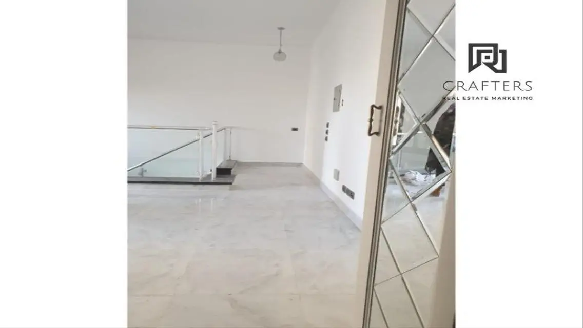 Duplex -Casa Beverly HillS Compound READY TO MOVE