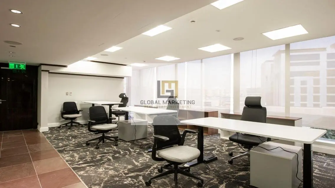 Furnished Office 600m For Rent in Amazing Building