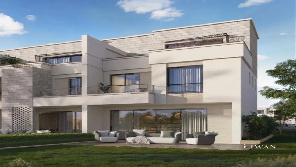 Unique villa in Jeera Iwan next Ora &amp; Sodic