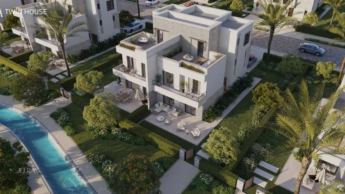 Unique villa in Jeera Iwan next Ora &amp; Sodic