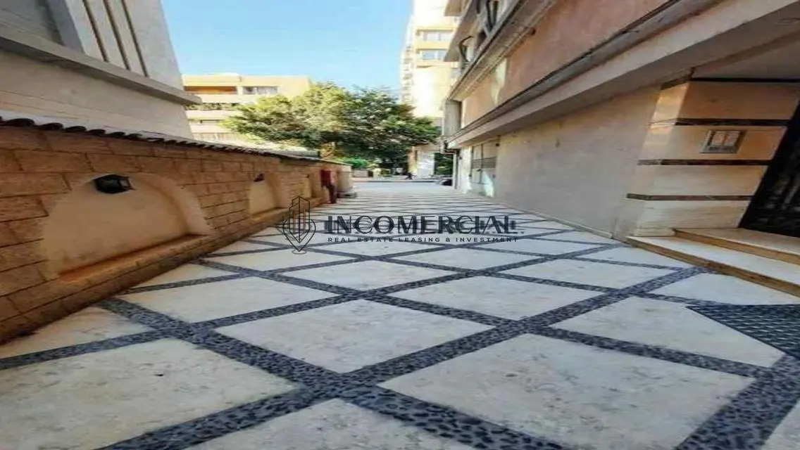 مساحه 260 م2 و تصلح سكني ارتفاع سقف 2.90 م2