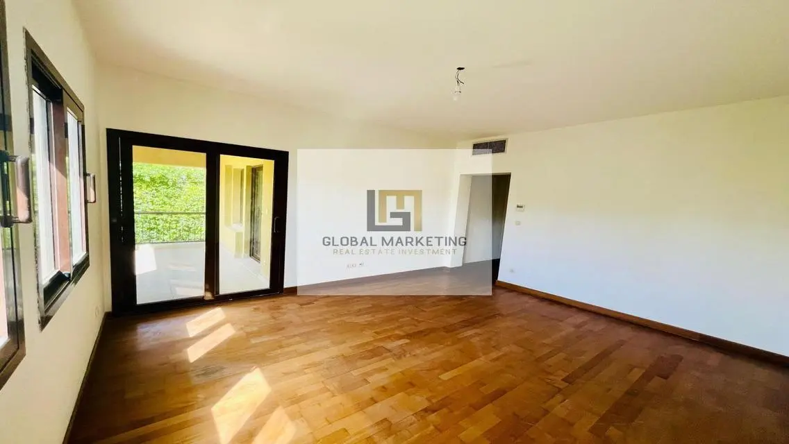 5 bedroom standalone villa for rent in Mivida