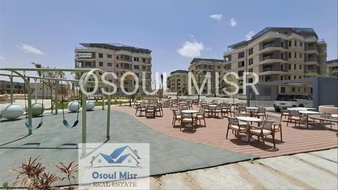 Luxury Apartment with Shared Garden in a Prime Location