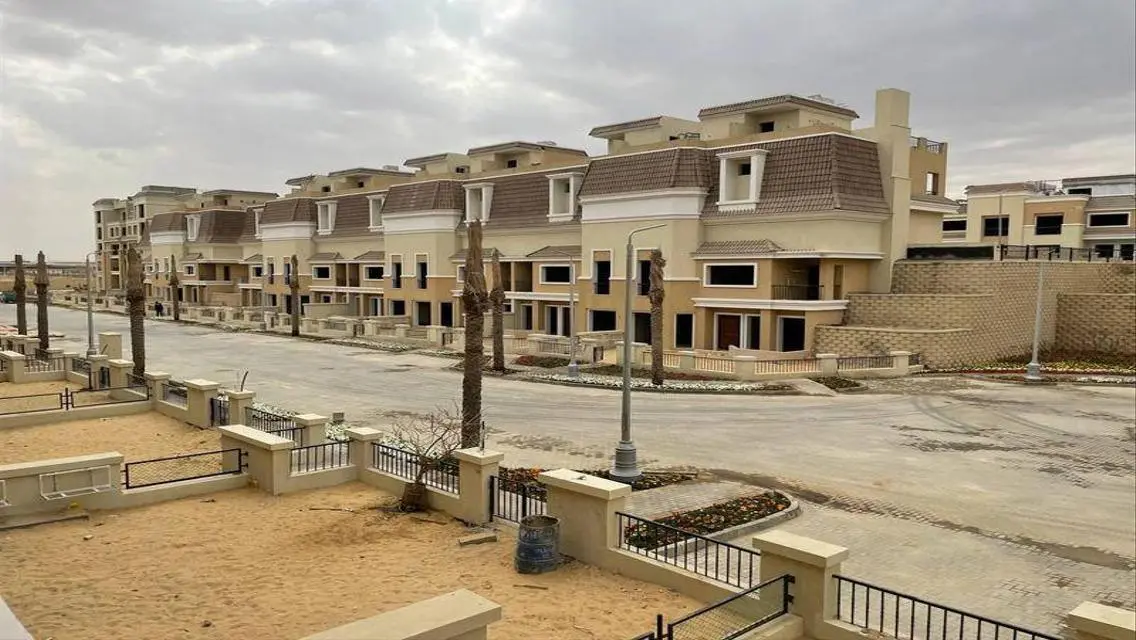 Z فيلا كورنر ريسيل في كومبوند سراي مدينة المستقبل