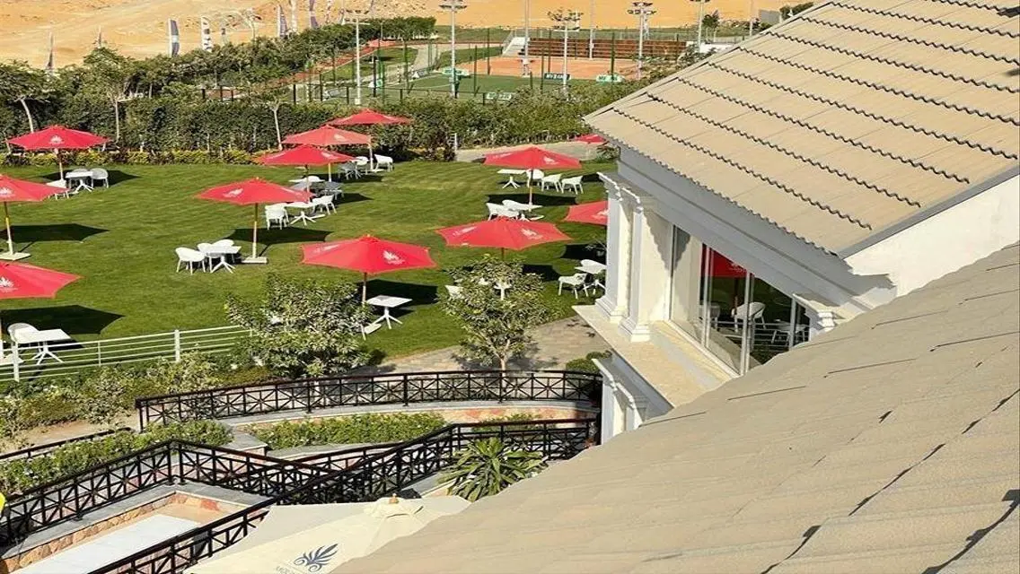 A wonderful investment and residential opportunity