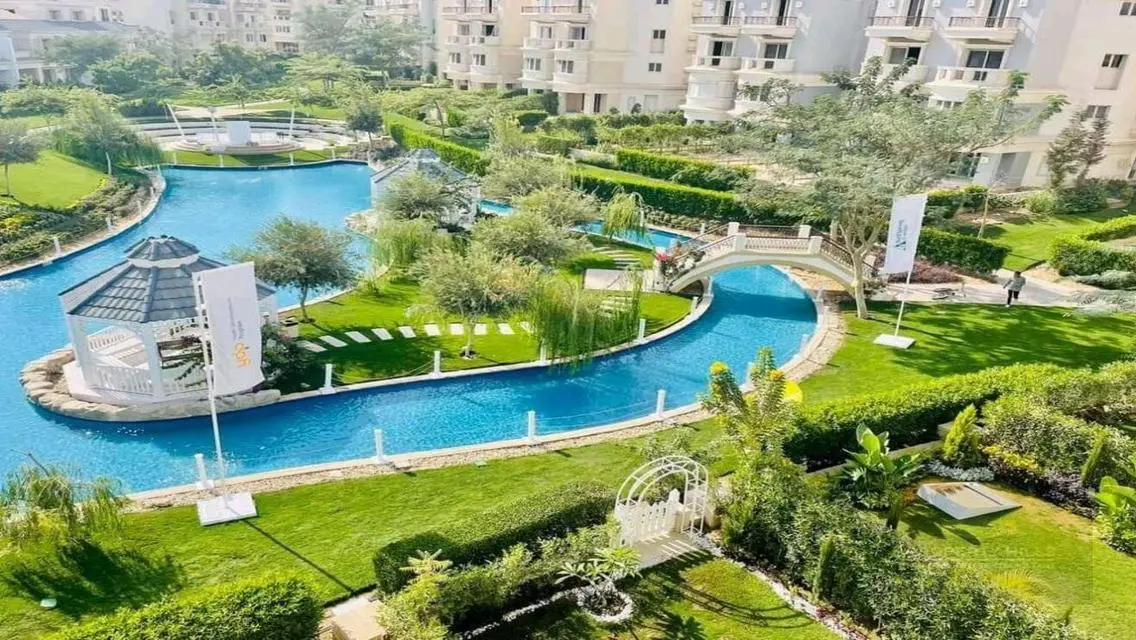 فيلا بحمام سباحة باقل سعر في اكتوبر - قسط ٩ سنوات