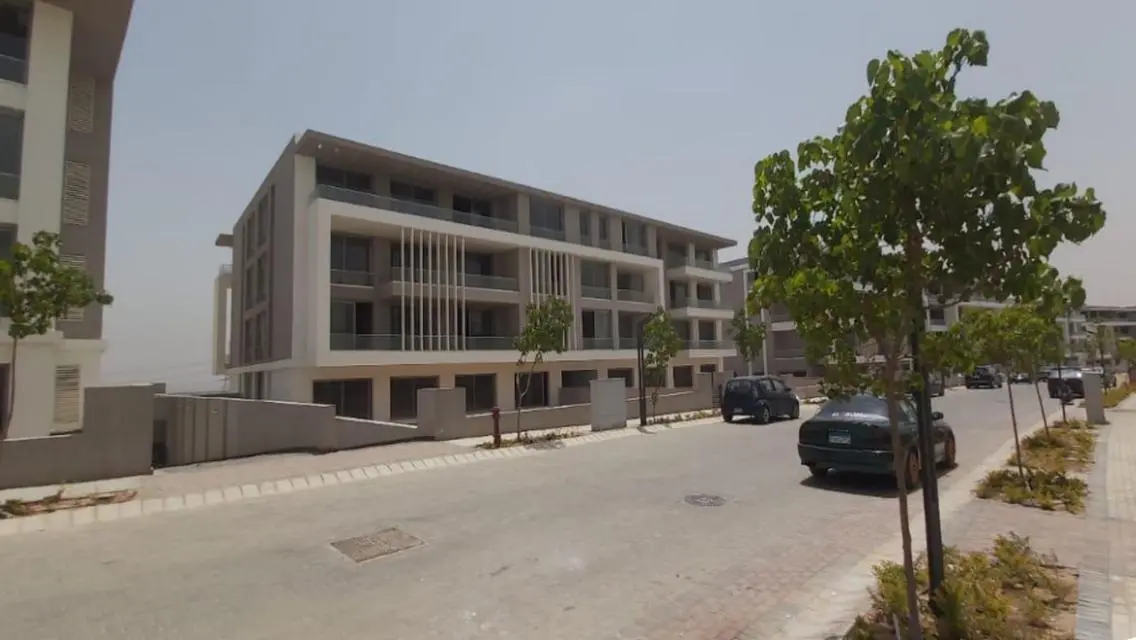 Early delivery 4-beds Aprt +Terrace near New Giza!