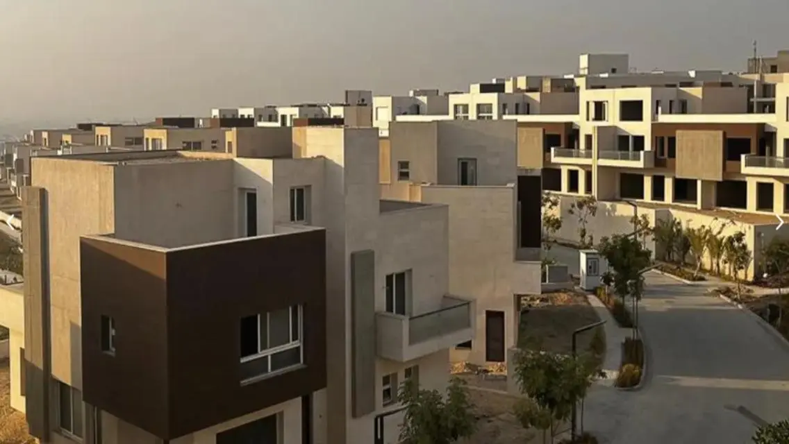 Early delivery 4-beds Aprt +Terrace near New Giza!