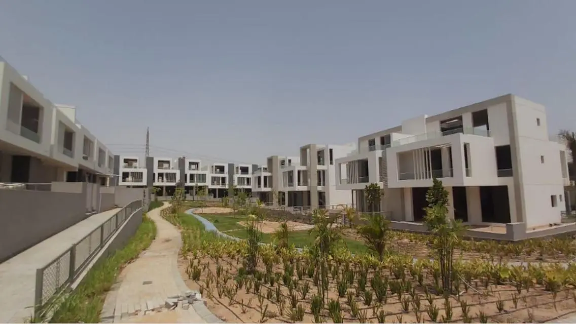 Early delivery 4-beds Aprt +Terrace near New Giza!