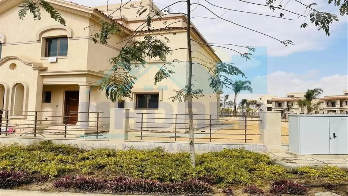 فيلا تاون هاوس للبيع في مدينتي استلام خلال سنه