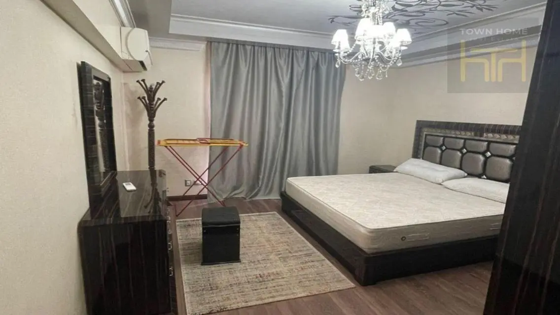 للايجار مفروش في مدينة الرحاب شقه 180م فيو جاردن