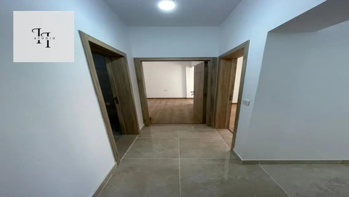 Super Luxe Semi Furnished Flut For Rent Al Marasem