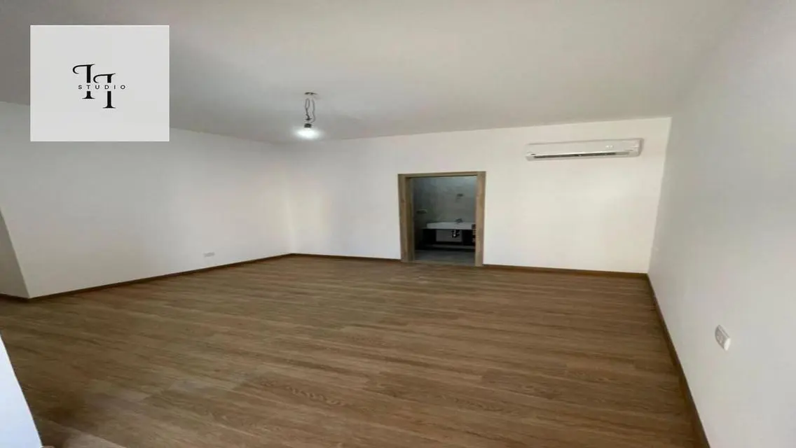 Super Luxe Semi Furnished Flut For Rent Al Marasem