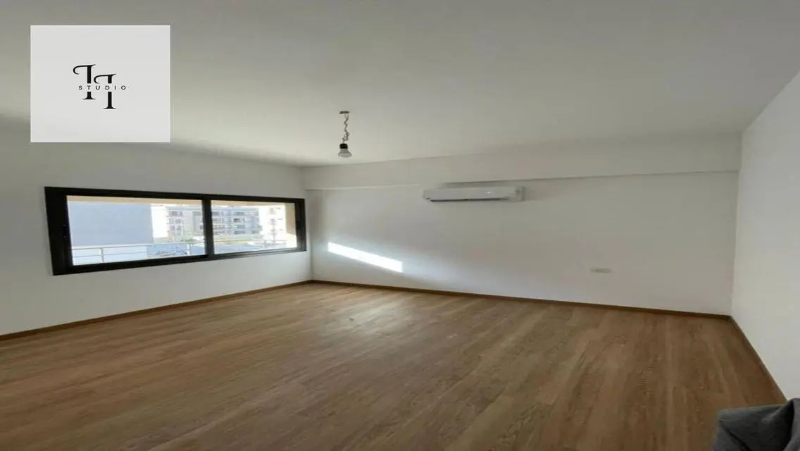 Super Luxe Semi Furnished Flut For Rent Al Marasem