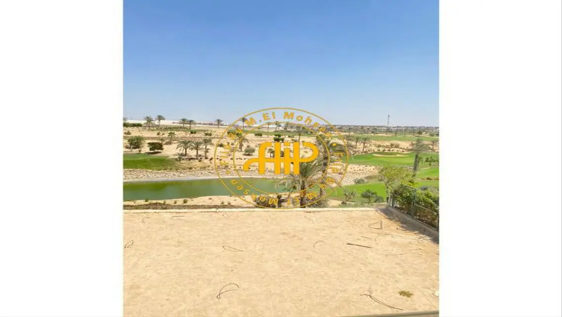 First Row Golf  Villa In New Giza For Sale 700 M