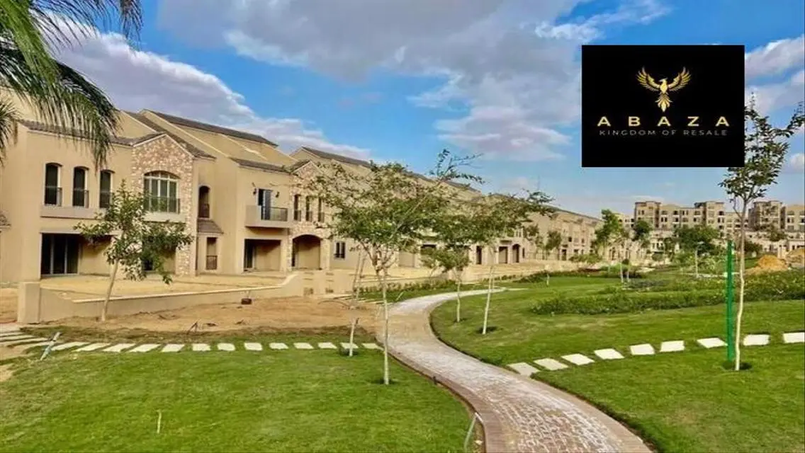 تاون هاوس فاخر للبيع في كمبوند جرين سكوير